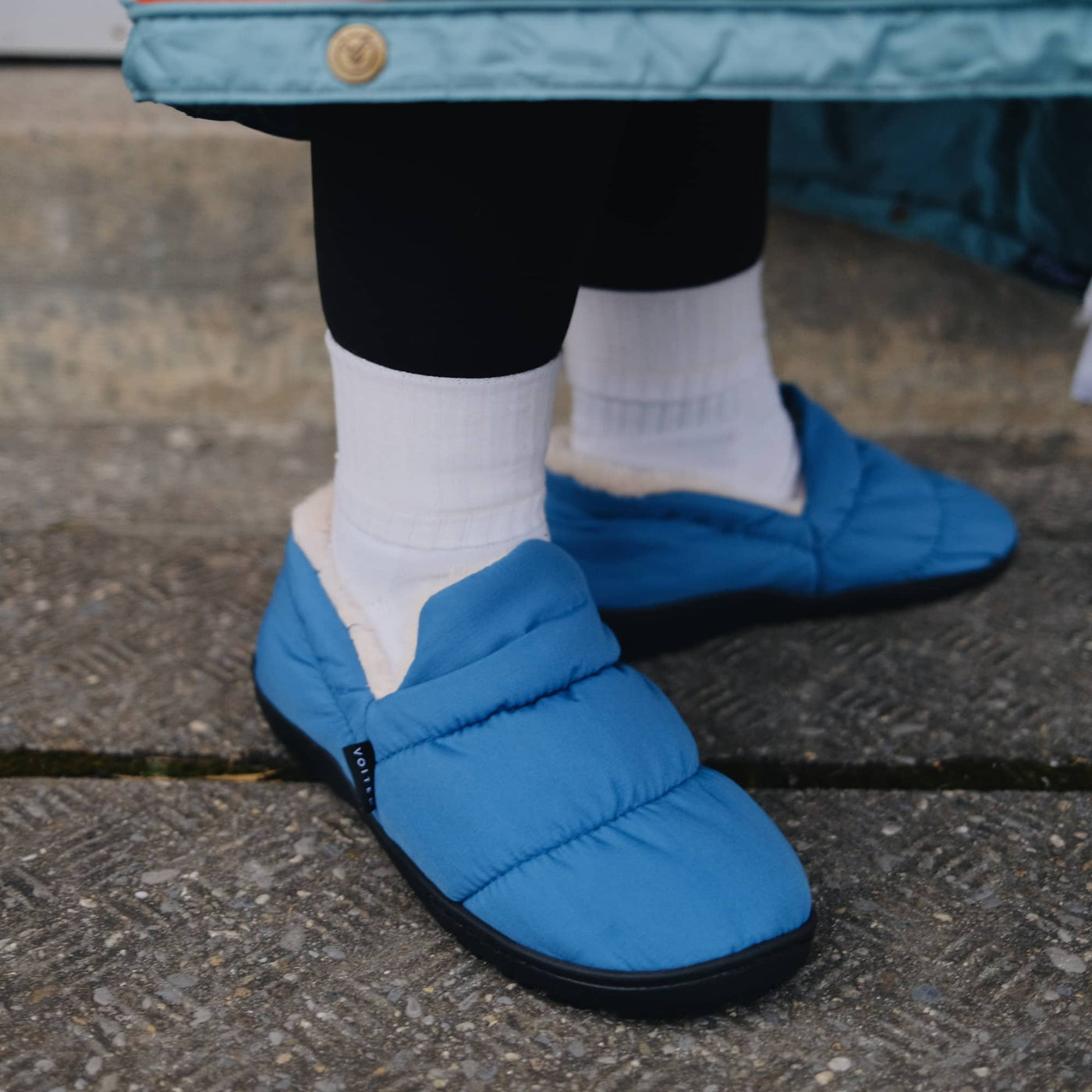 VOITED CloudTouch® Slippers - Lightweight, Indoor/Outdoor Fleece-Lined Camping Slippers - Arctic Blue