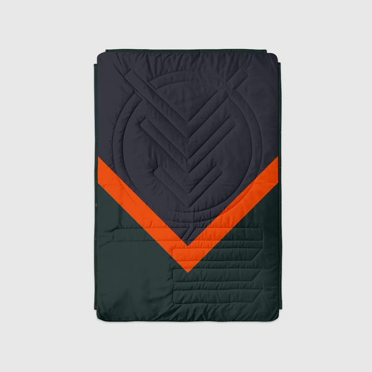 VOITED CloudTouch® Indoor/Outdoor Camping Blanket - Cabin